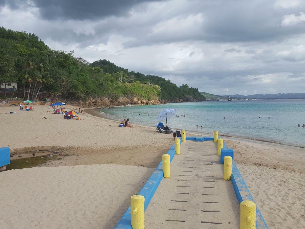 Medusa'S Hostel Aguadilla Dış mekan fotoğraf